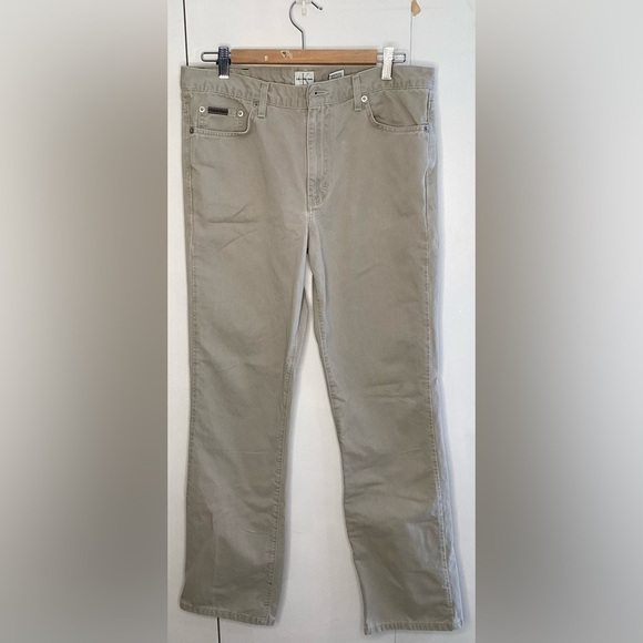 Calvin Klein Women's Jeans  khaki bootlegs  size 11 - Picture 1 of 11